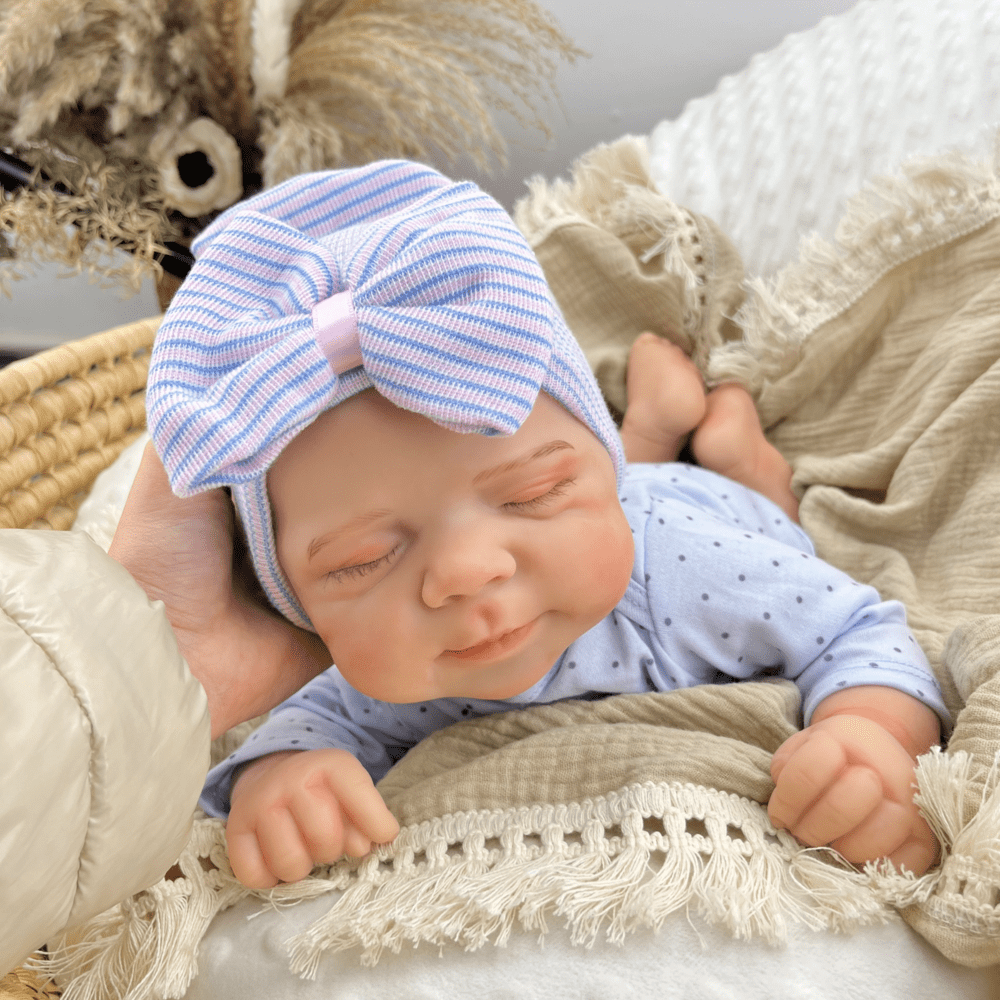 18-inch Lifelike Silicone Doll with Realistic Features and Closed Mouth
